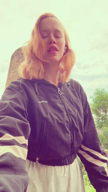 @Lili