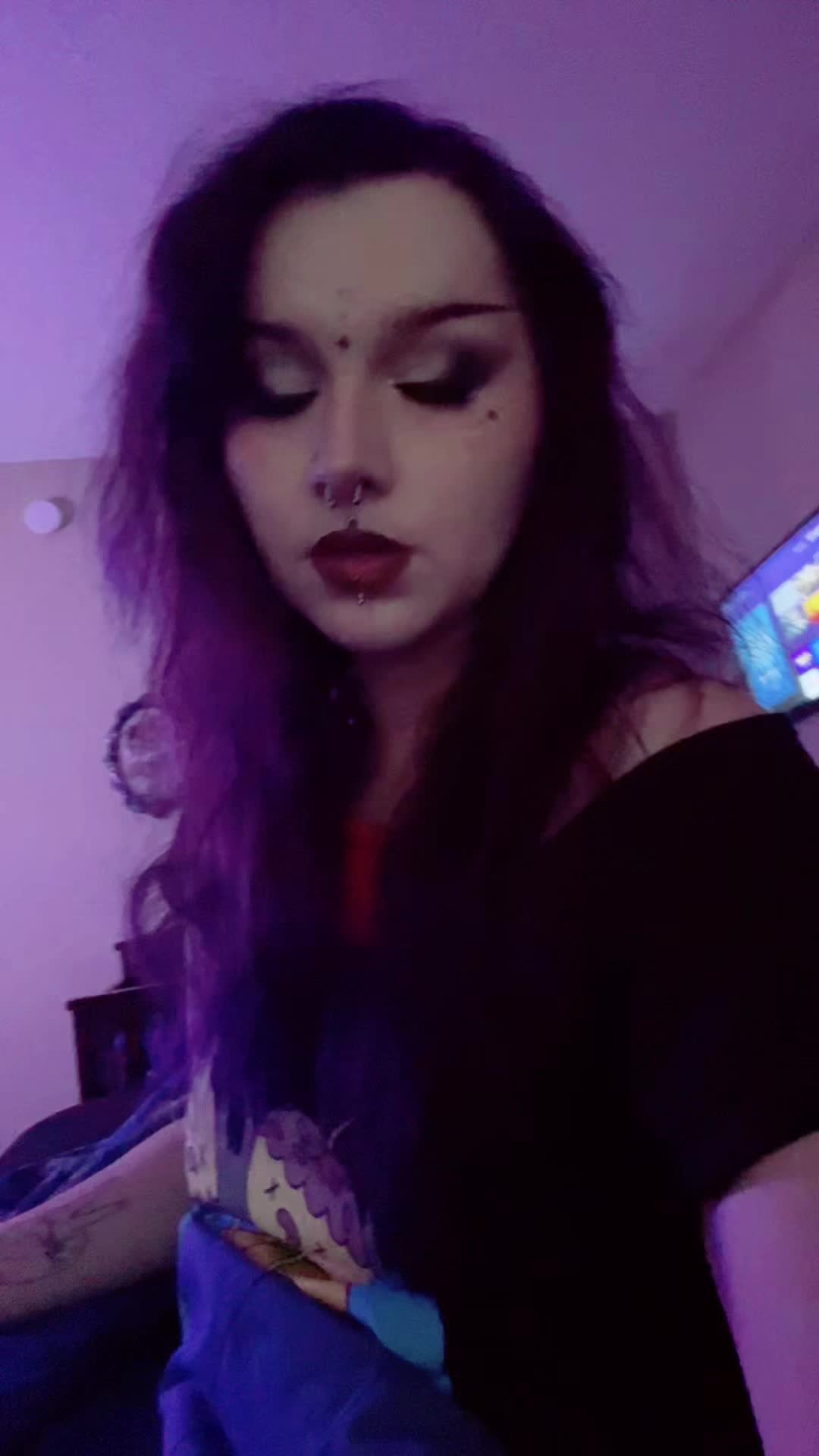 @Kaylee_In_Reverse 👑
