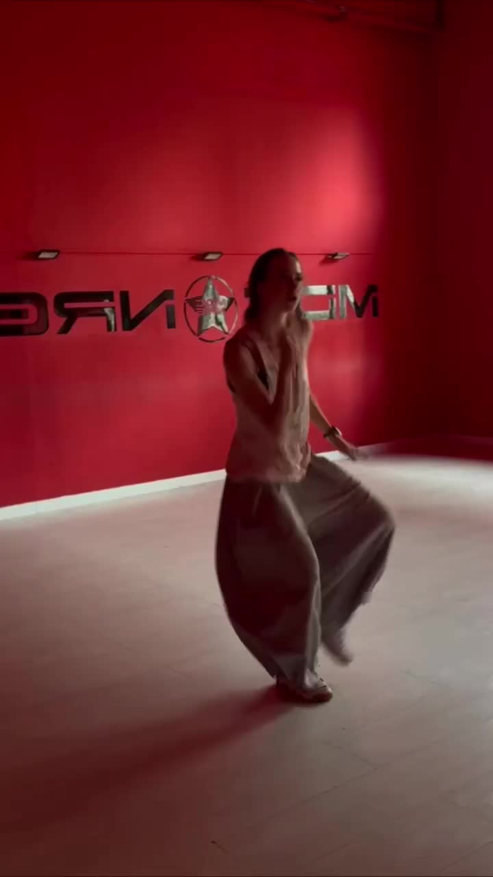 @Alyonochka