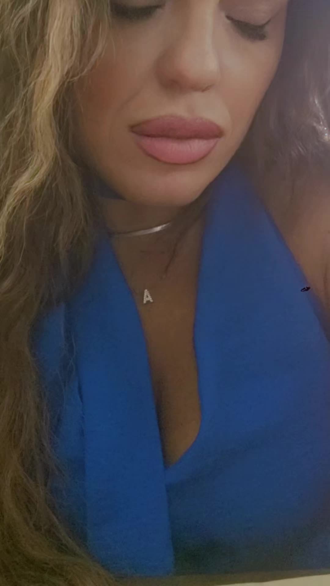 @𝒜𝓃𝓉💍𝓃𝑒𝓁𝓁𝒶  🪽