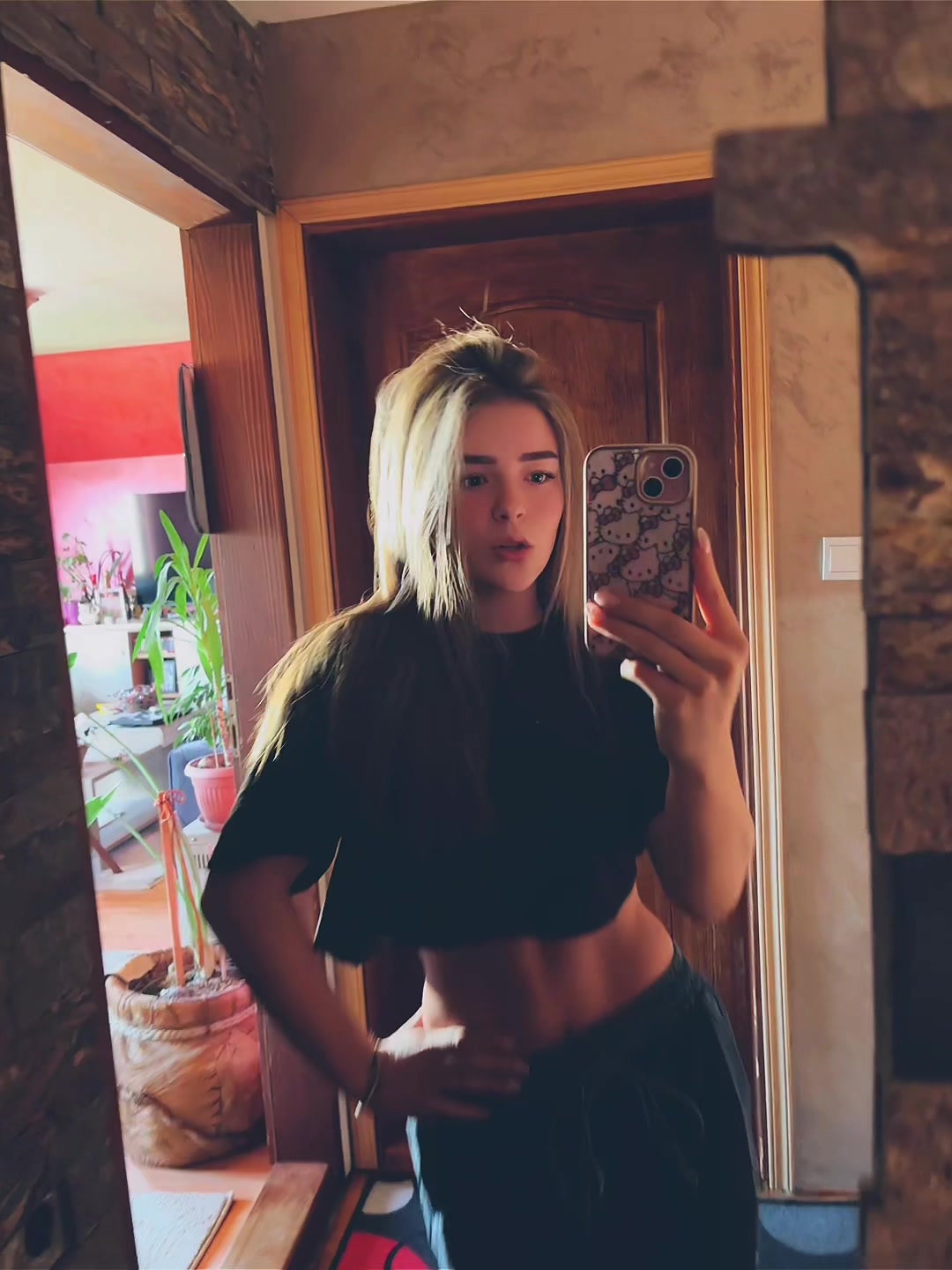 @𝓷𝓲𝓴𝓸𝓵𝓲𝓷𝓪