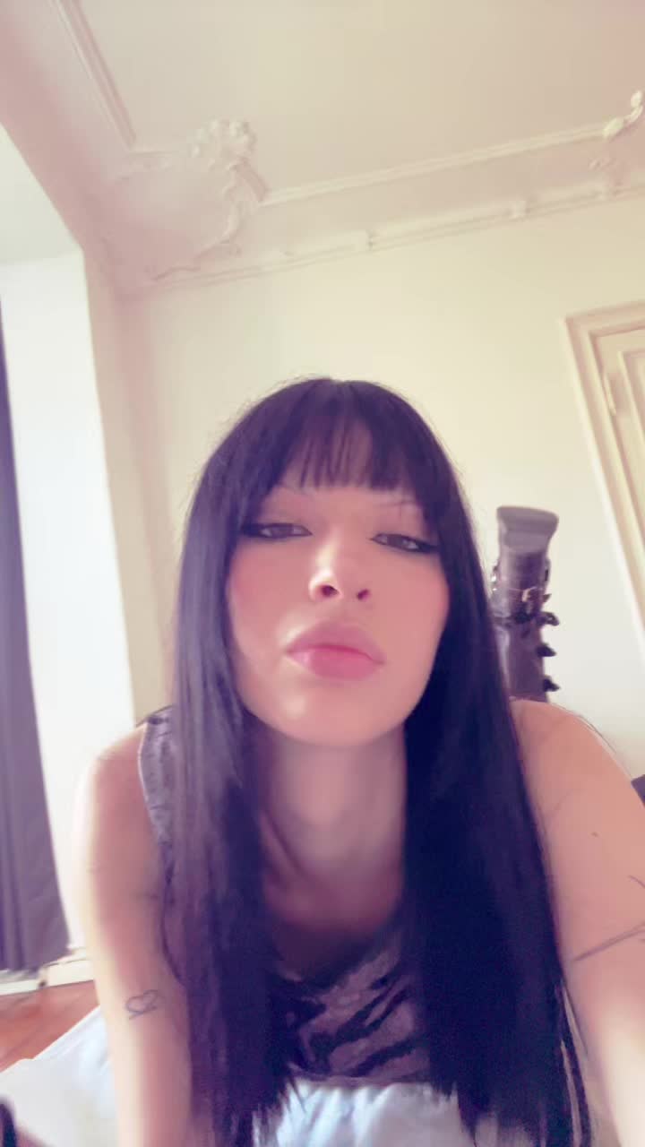@Sveva