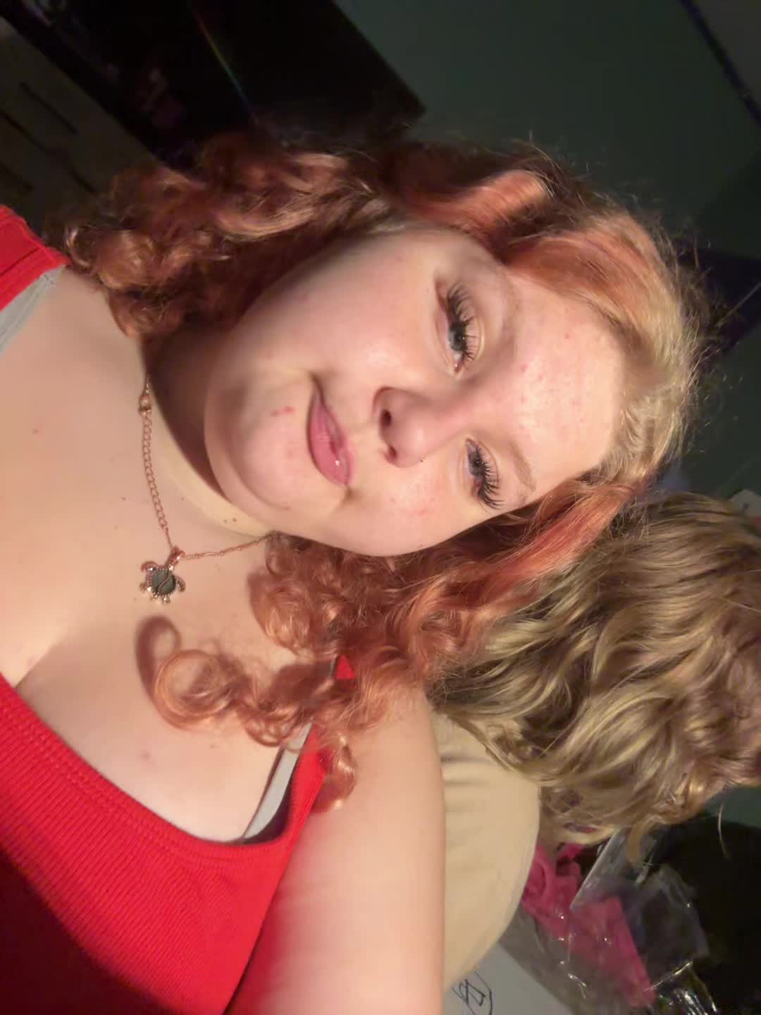 @🦄
