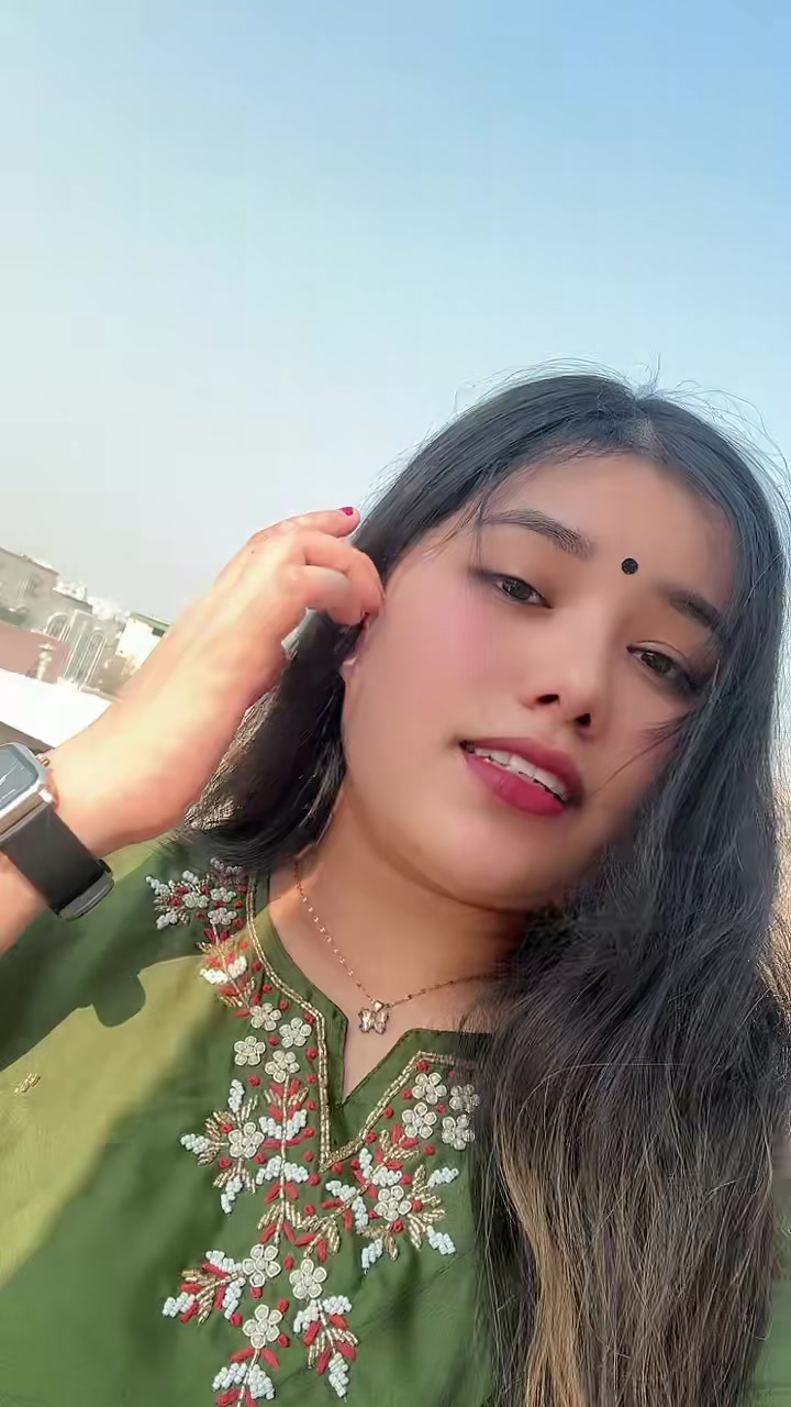 @❣️Simple Girl ❣️