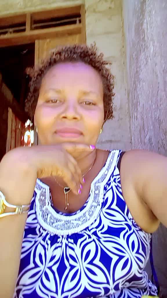 @josephinepallangy