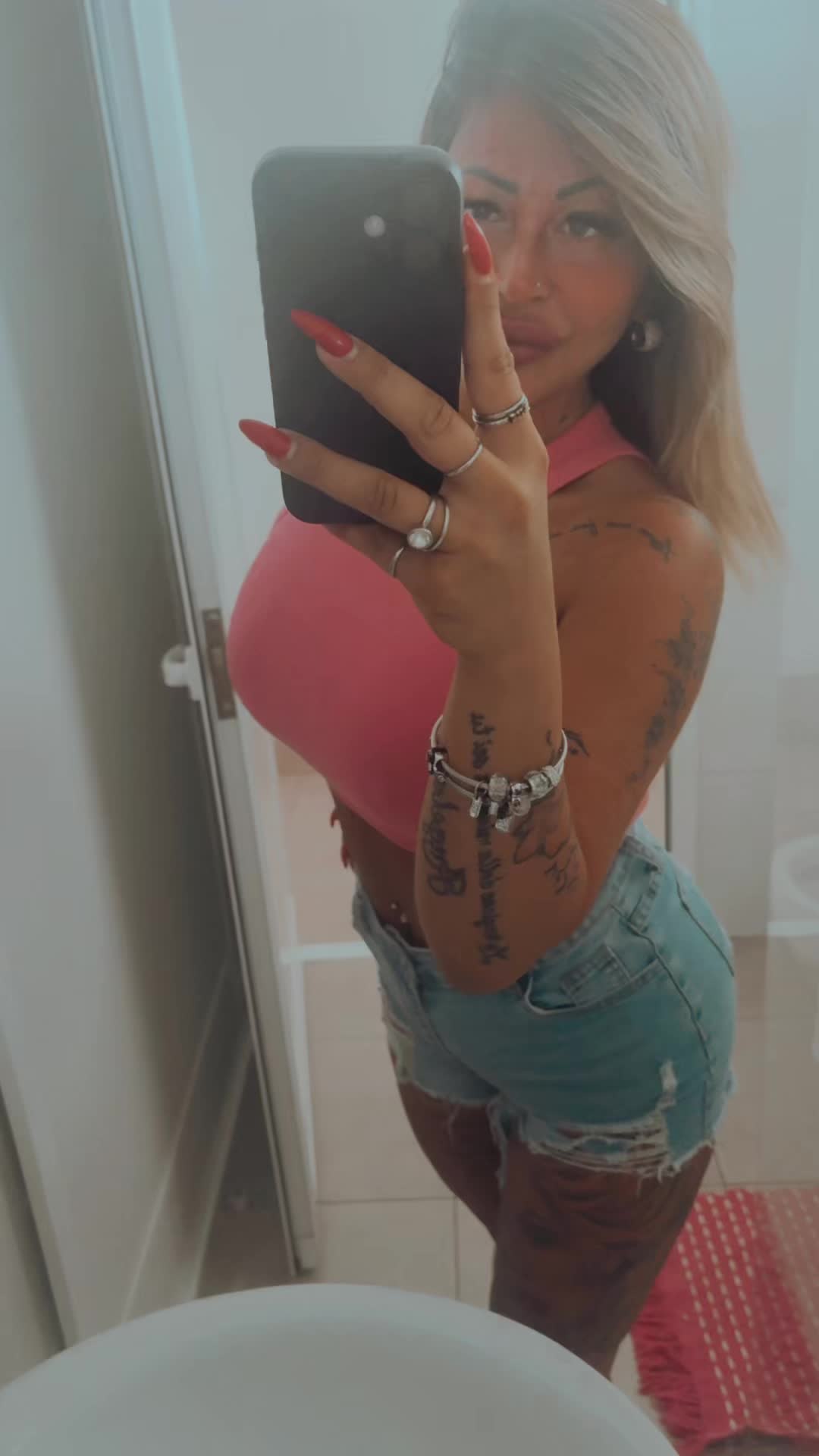 @carlapannella