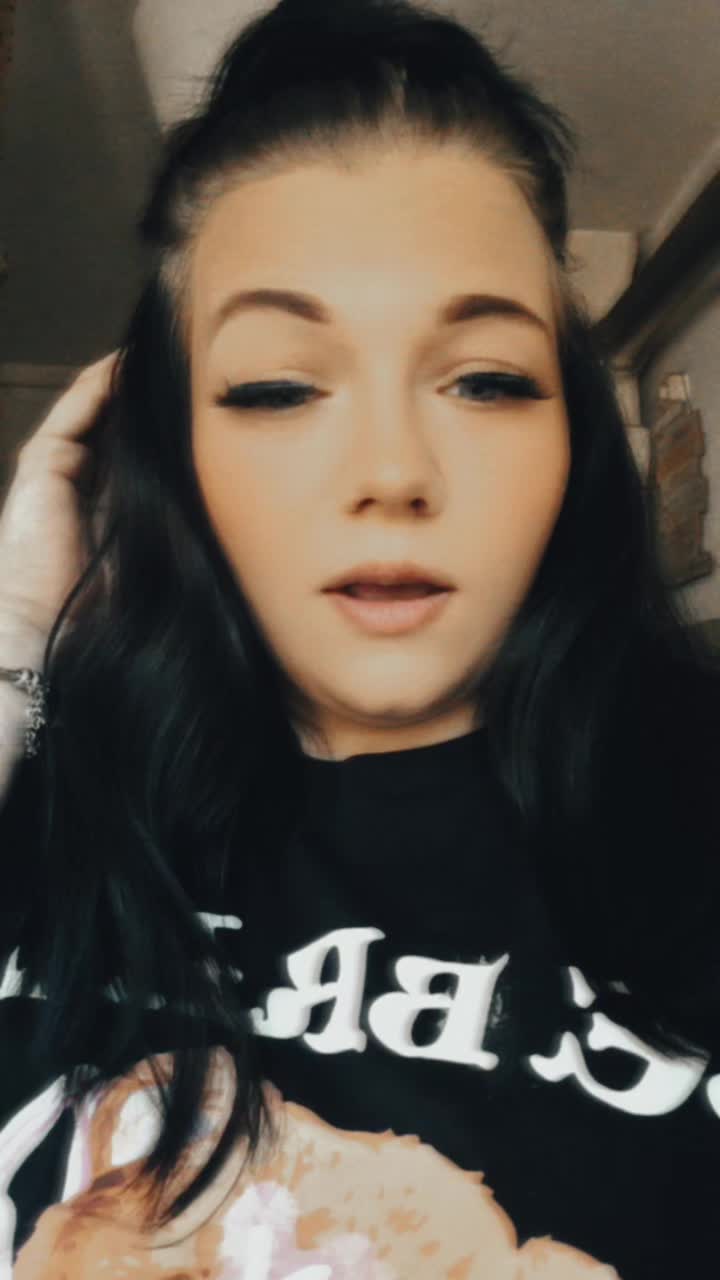 @ℓ&iota;ѕ&alpha; м&alpha;я&iota;є 🦋🩵