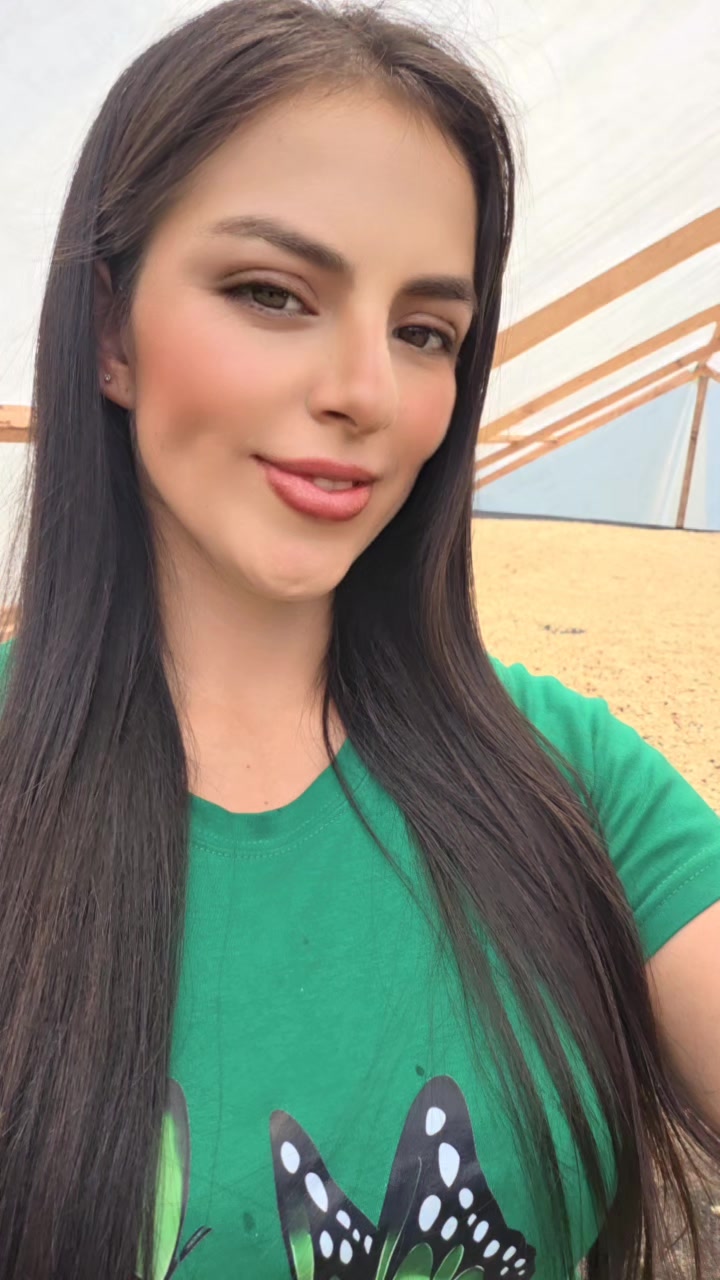 @Yucely