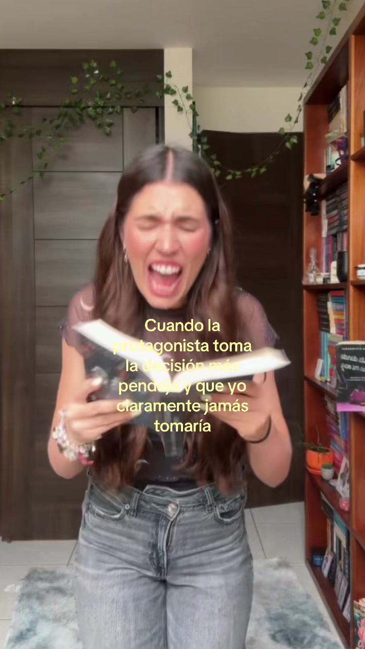 @Mariana Booker✨