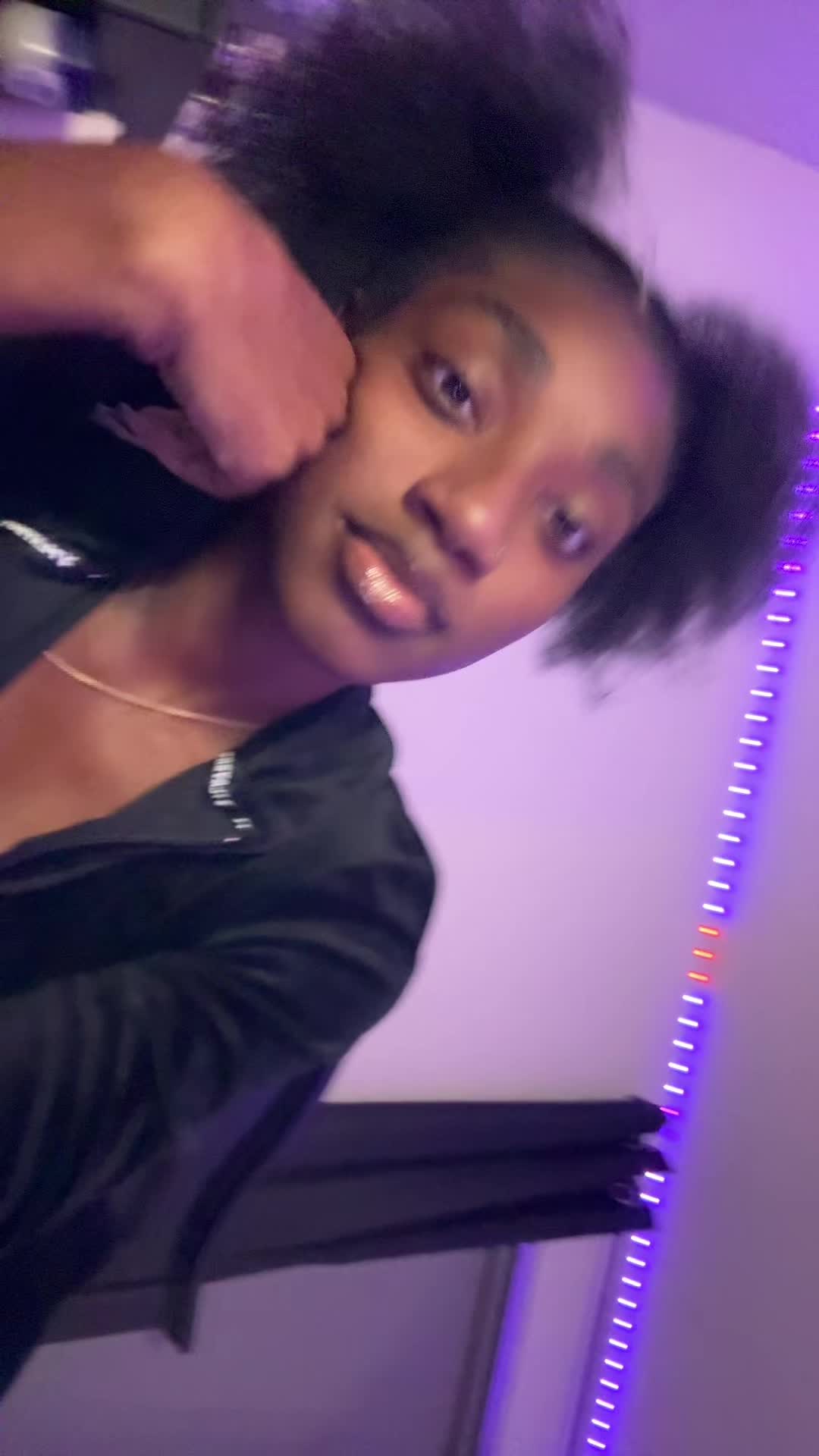 @lil_yani_17