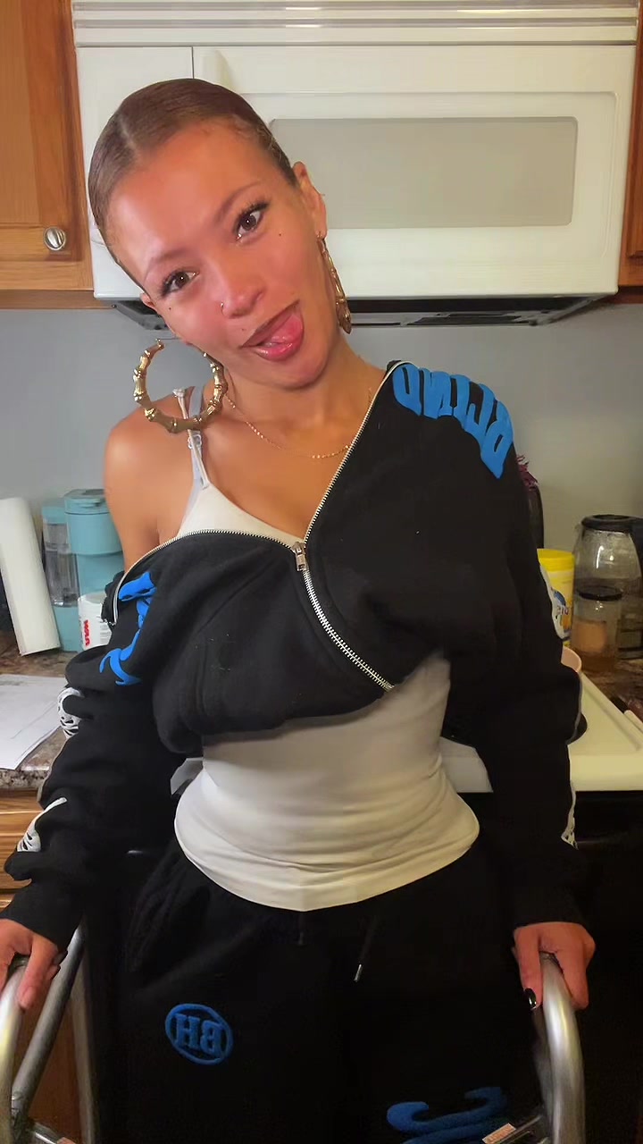 @Aaliyah