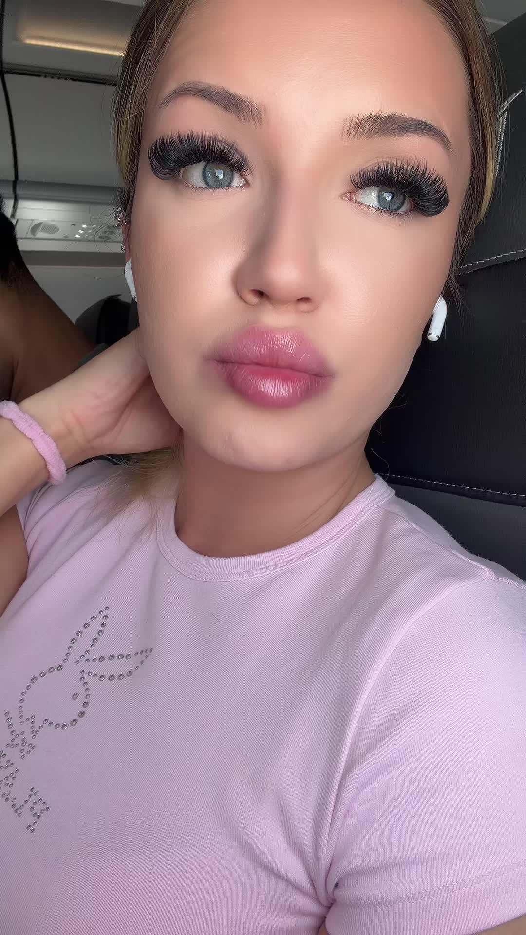 @livalyena