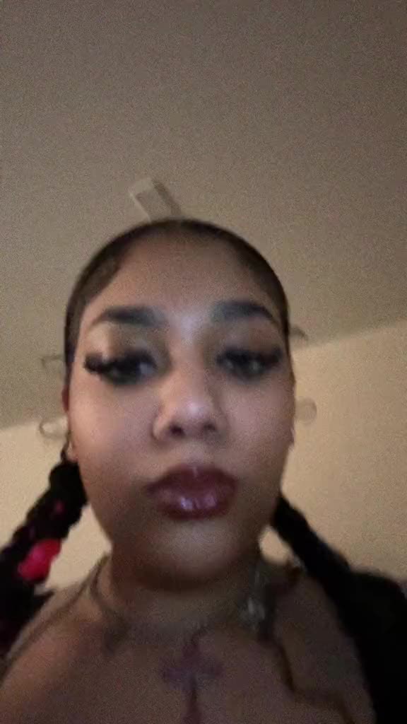 @xoxticdoll