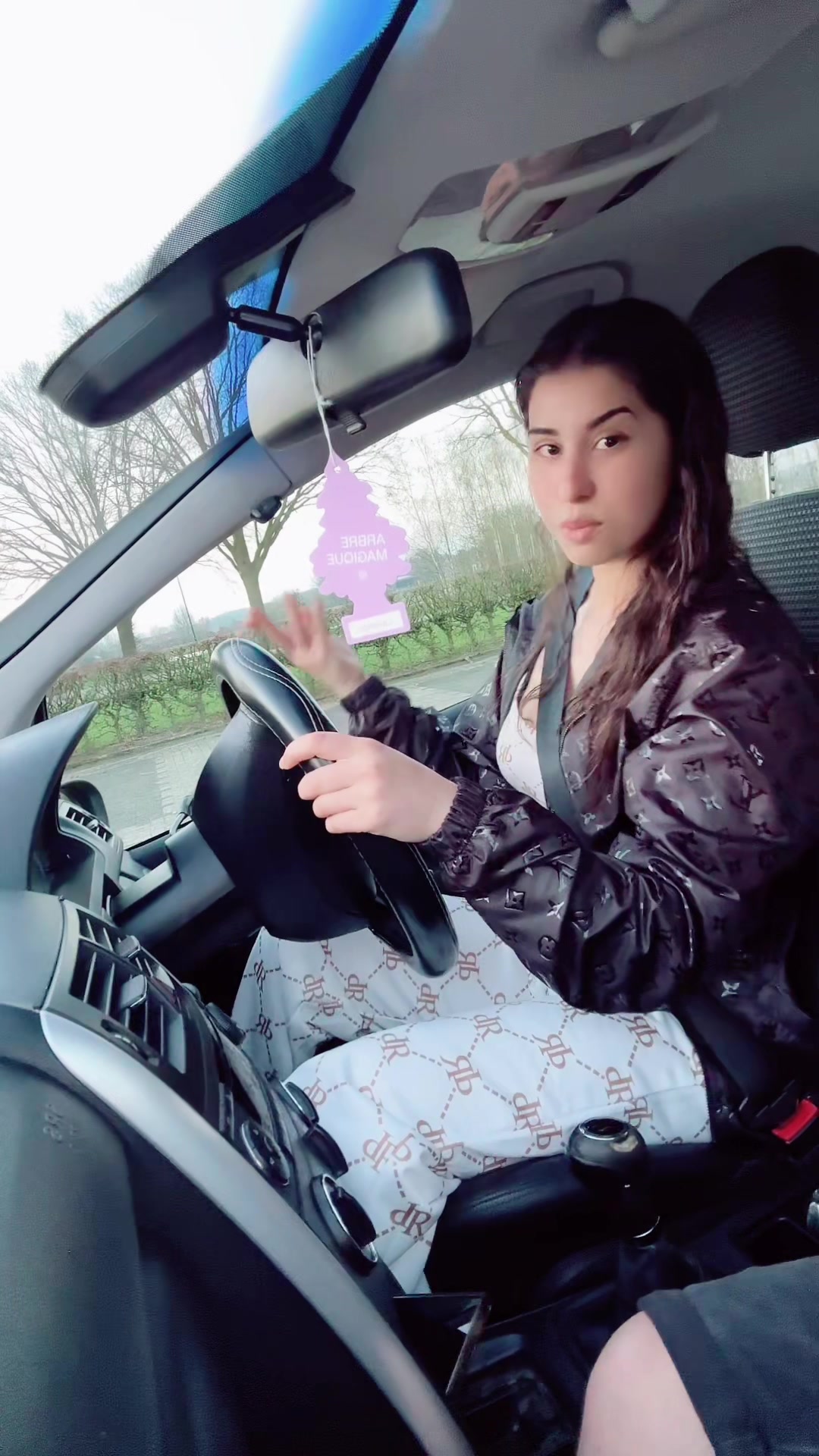 @zina.angelova