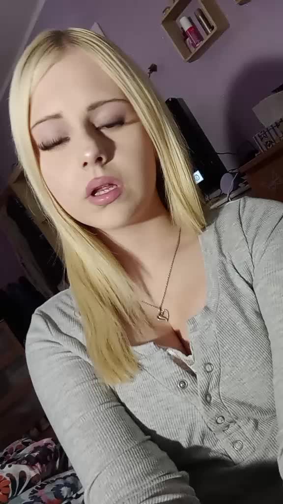 @𑣲𝐋