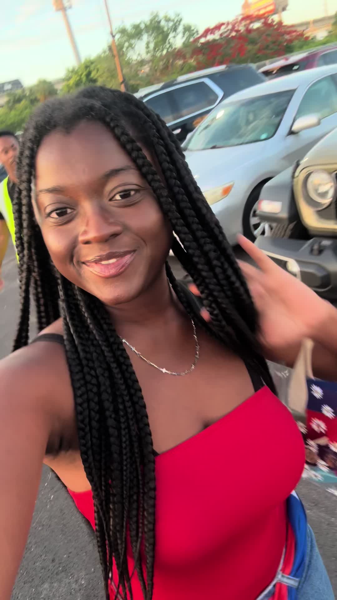 @H0lliw00de