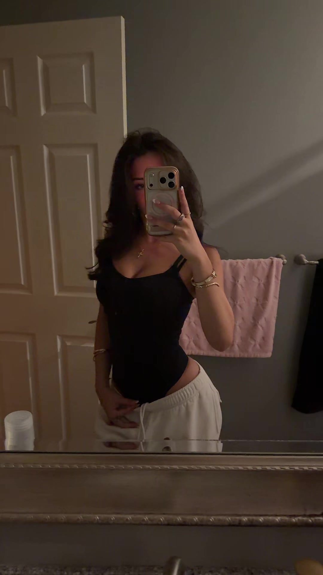 @Bella Jones
