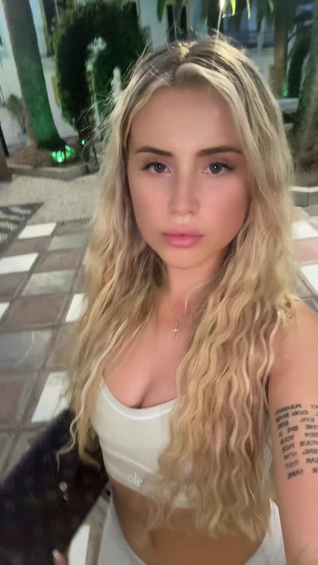 @sterrenovaaa
