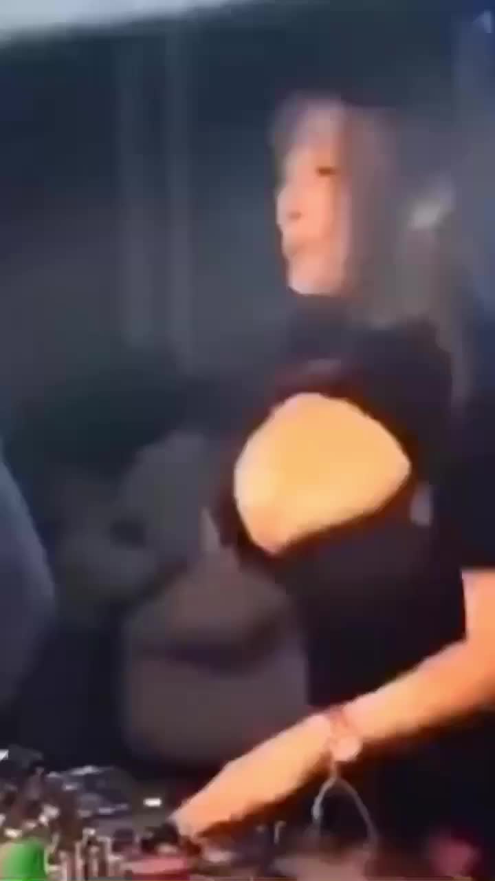 @niko