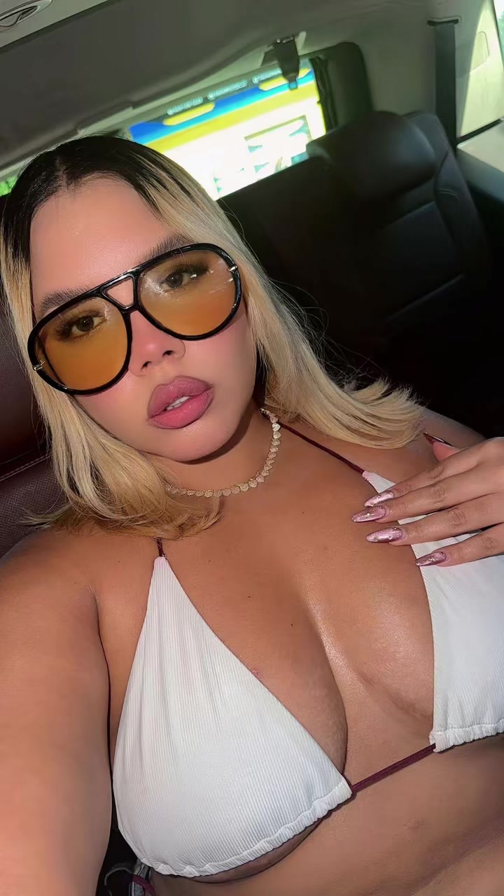 @yanelis254