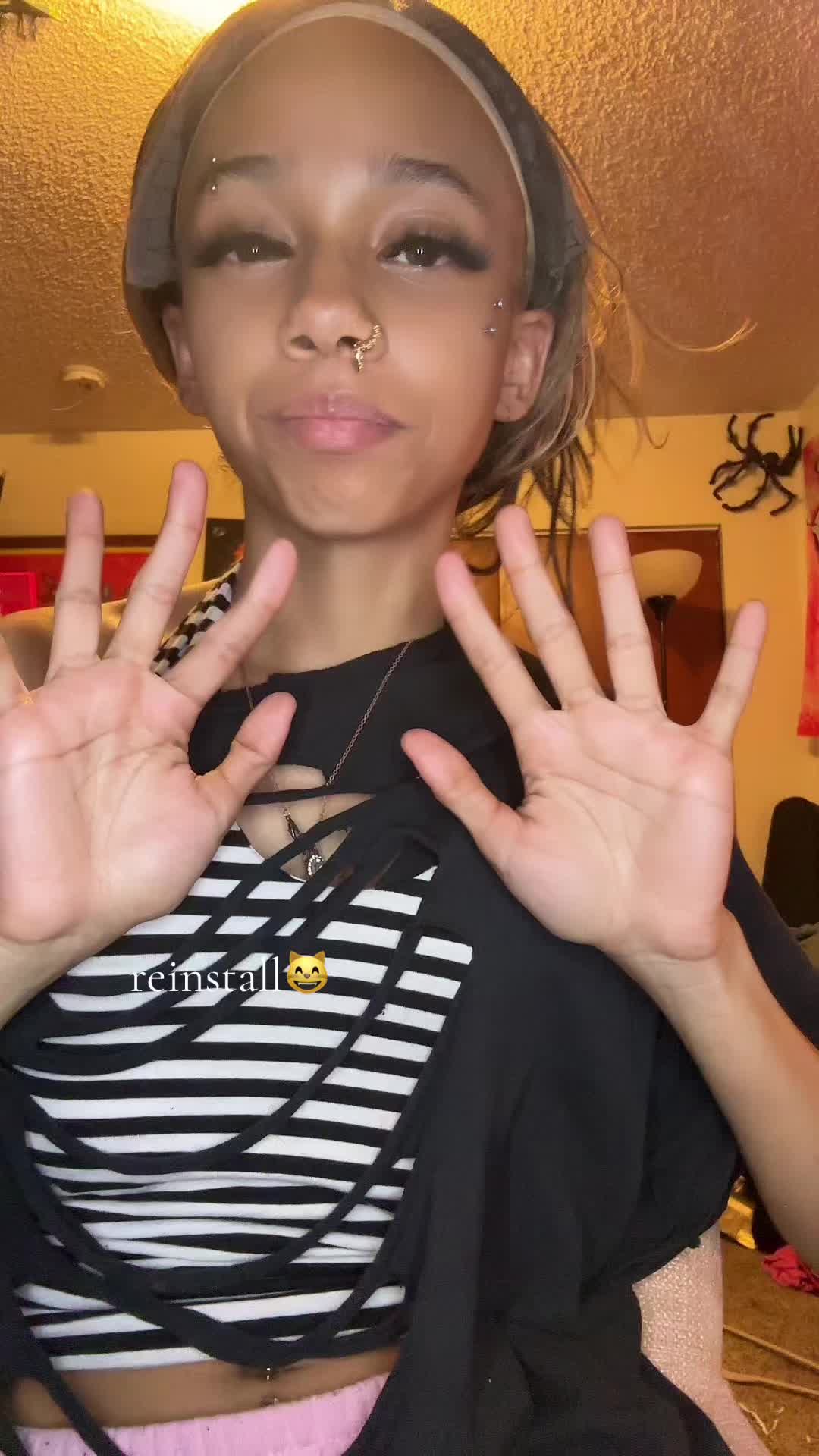@tiashairboutique