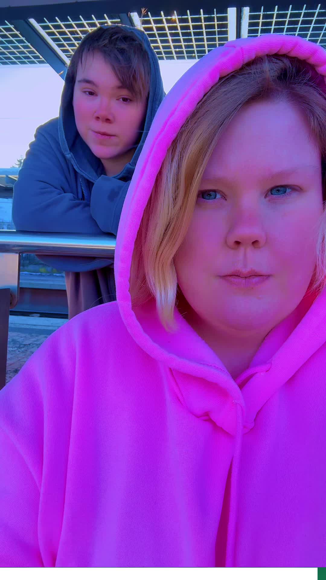 @x_Kurvenliebe96_x