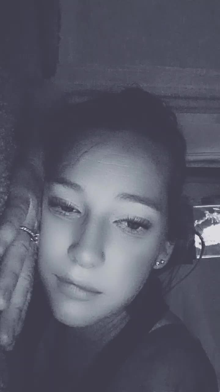@SimplyLizzy93