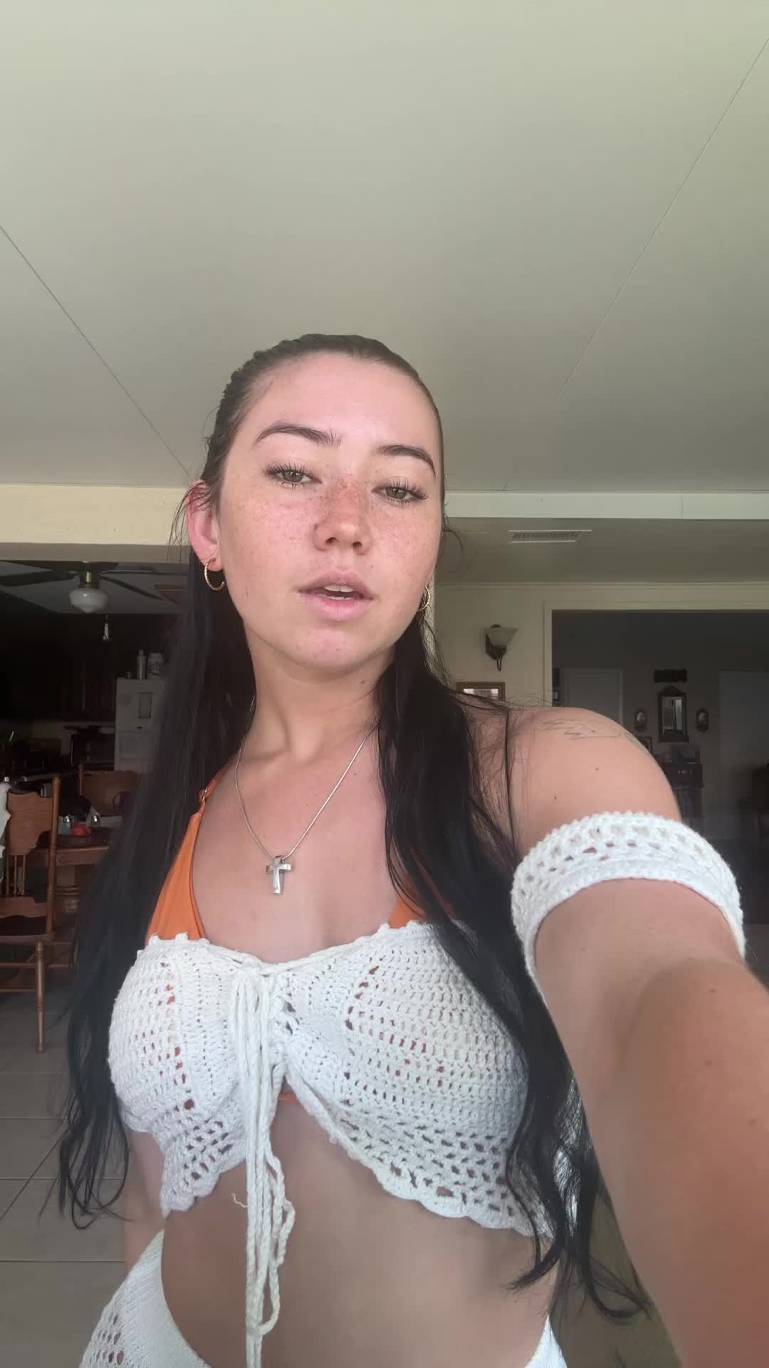 @Aubree 🍒🐆♠️