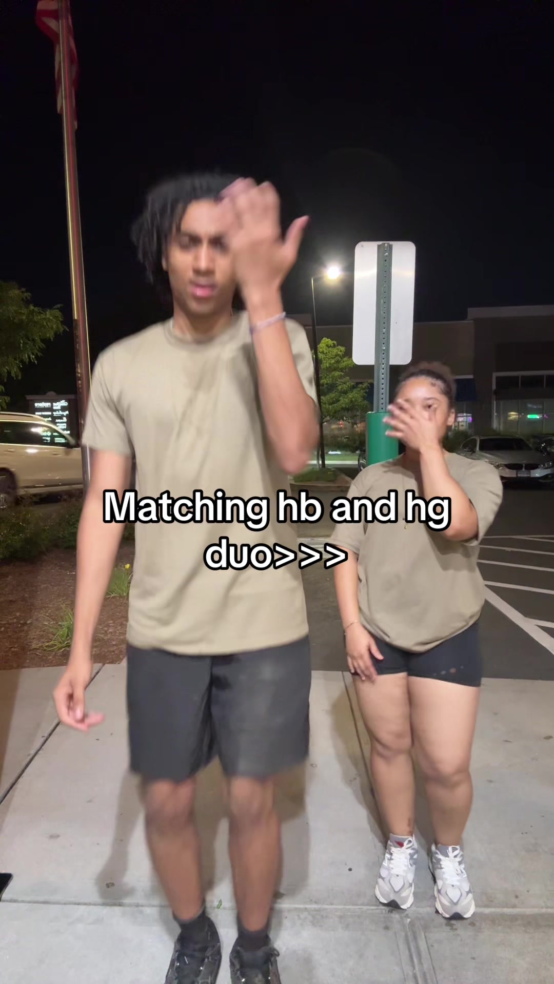 @alex_