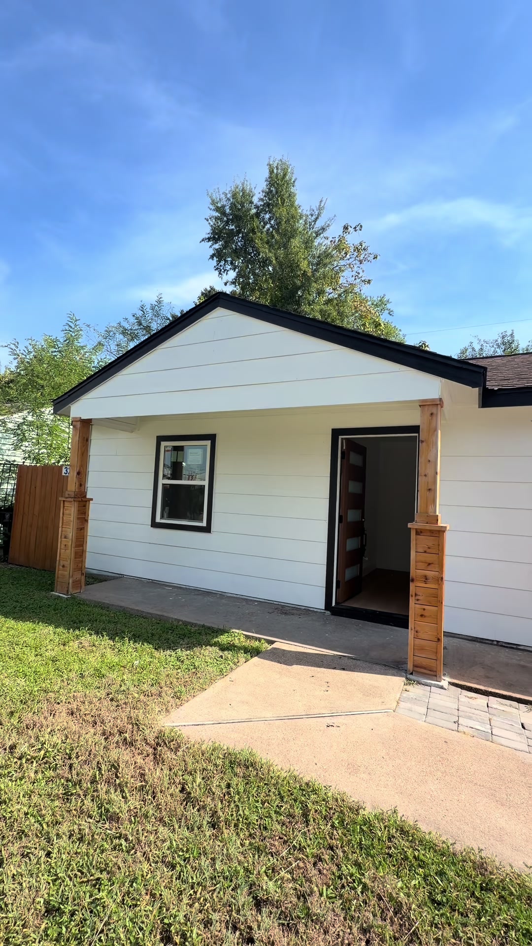 @Candi D&iacute;az REALTOR&reg;