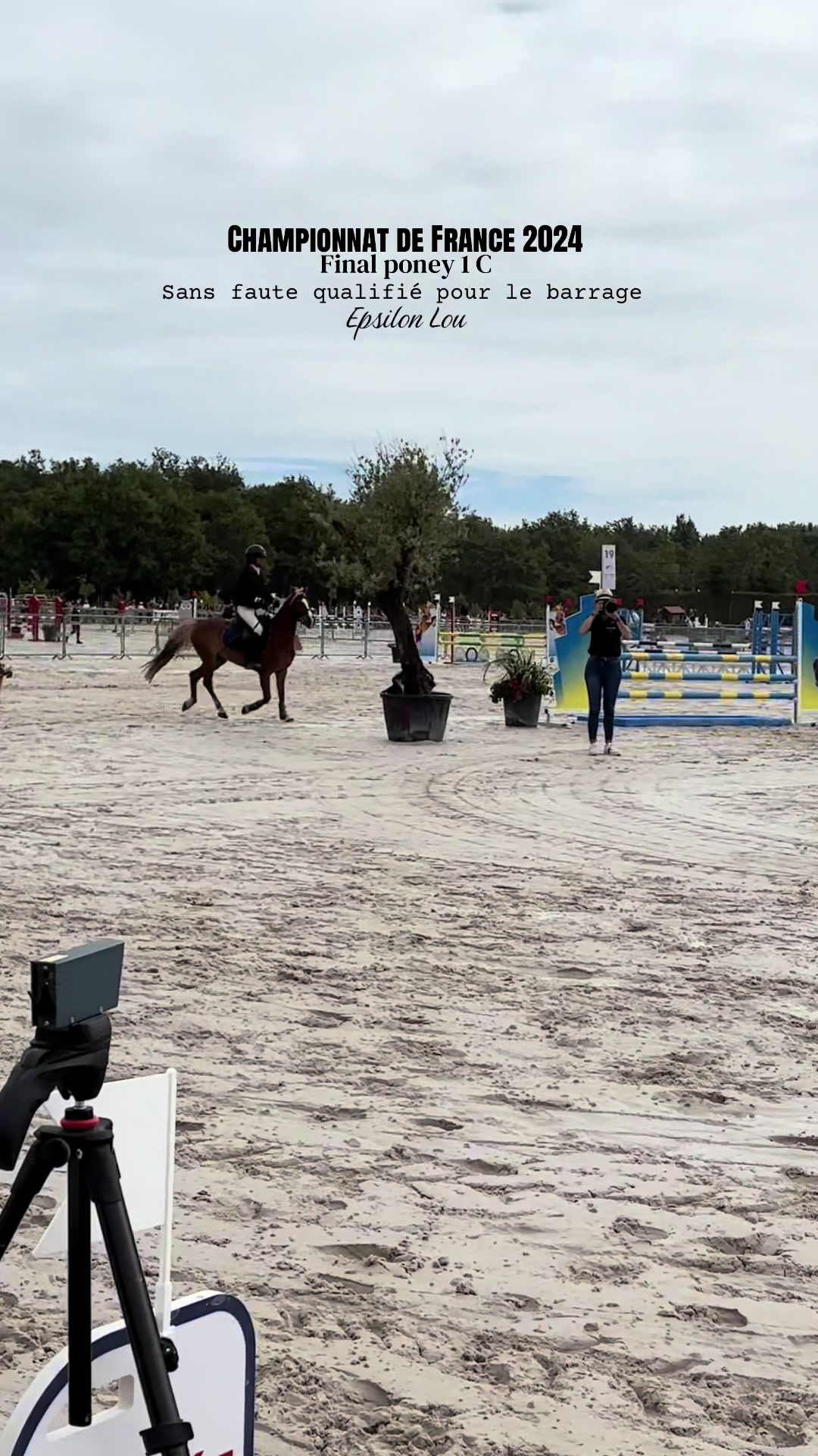 @Le poney qui salut les jurys✨