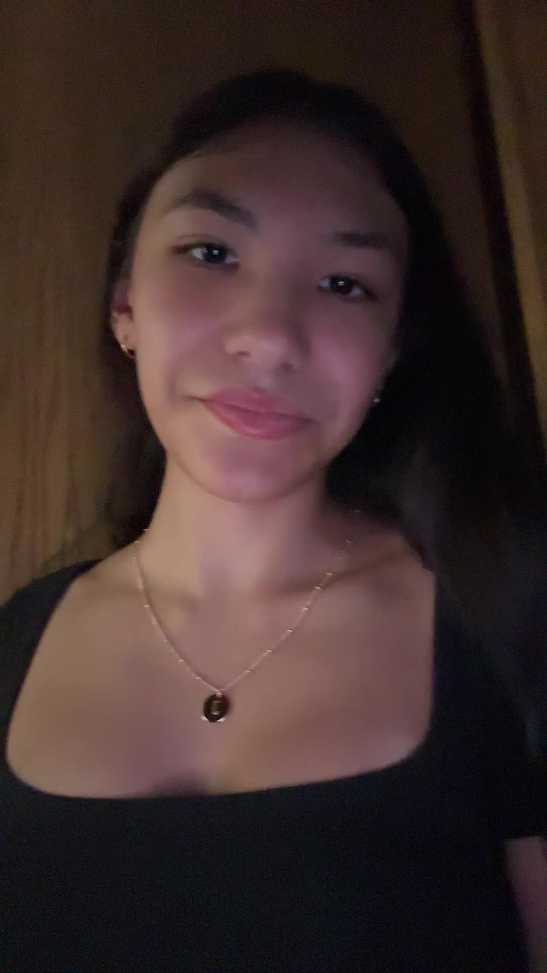 @Ava