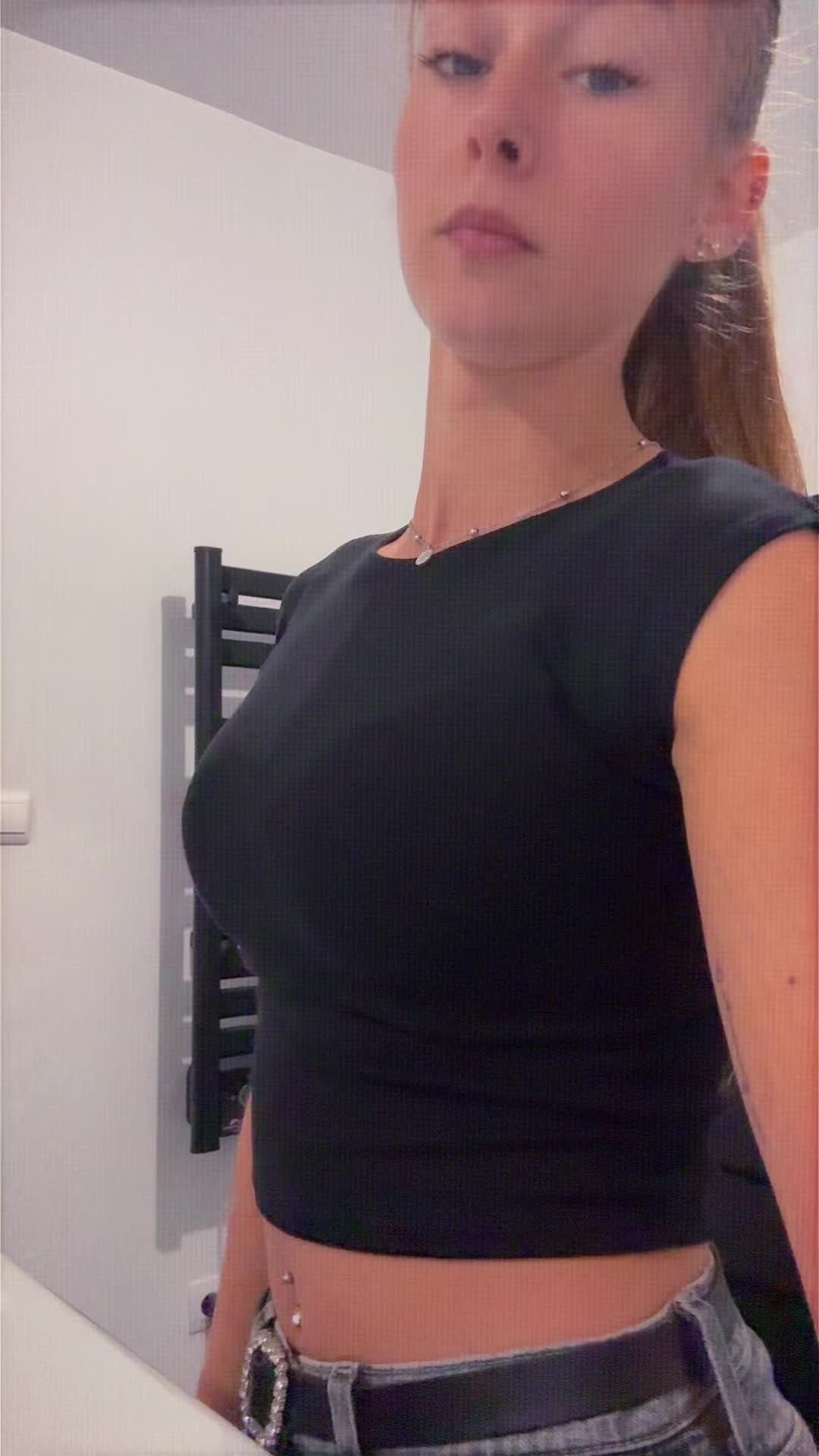 @𝐠𝐰𝐞𝐞🧸