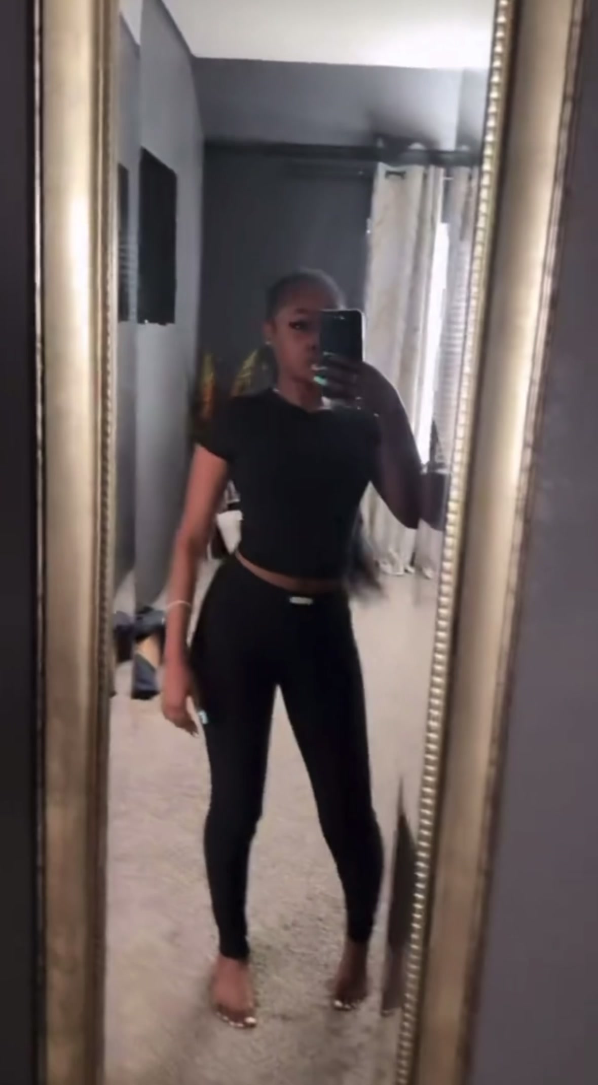 @world.of_laila