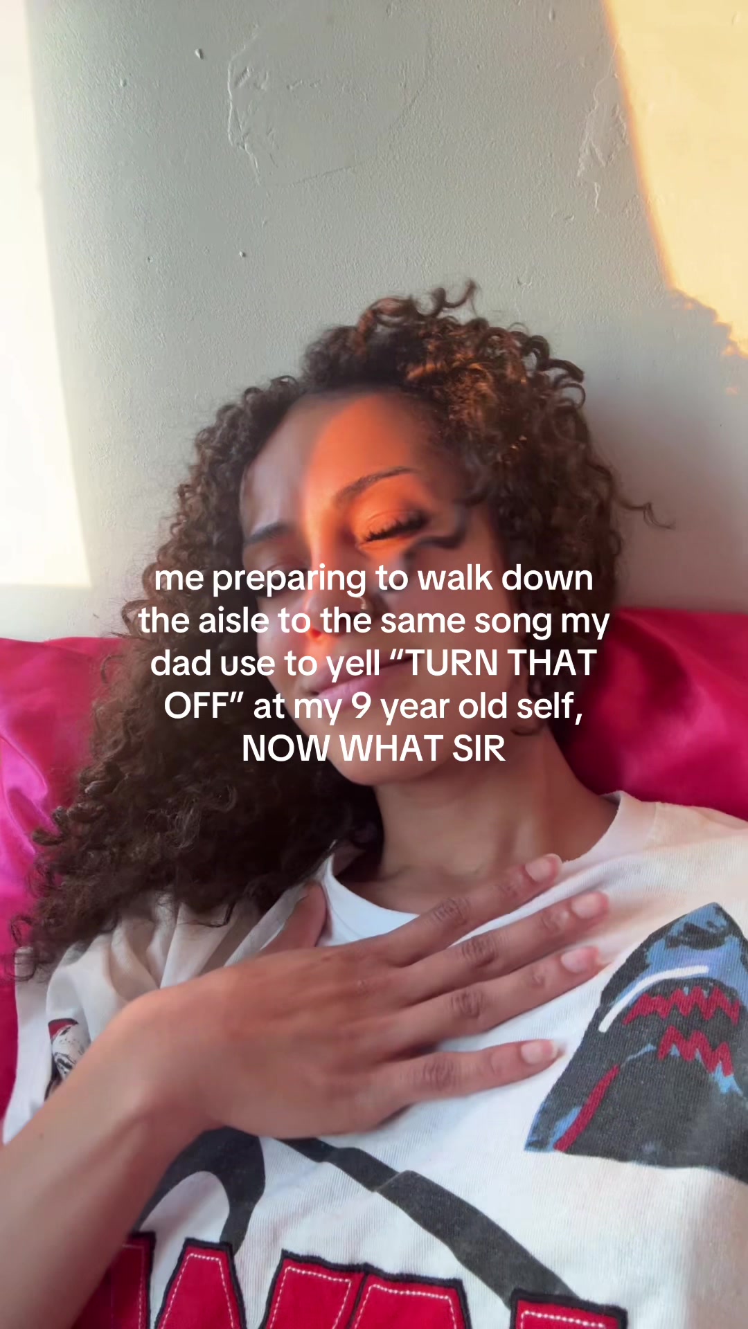 @ELLENIA MIONI
