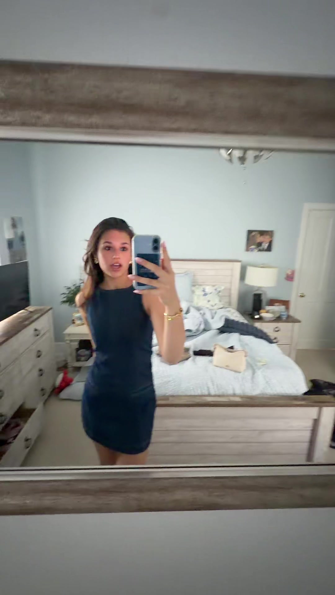 @ellagiscsecret