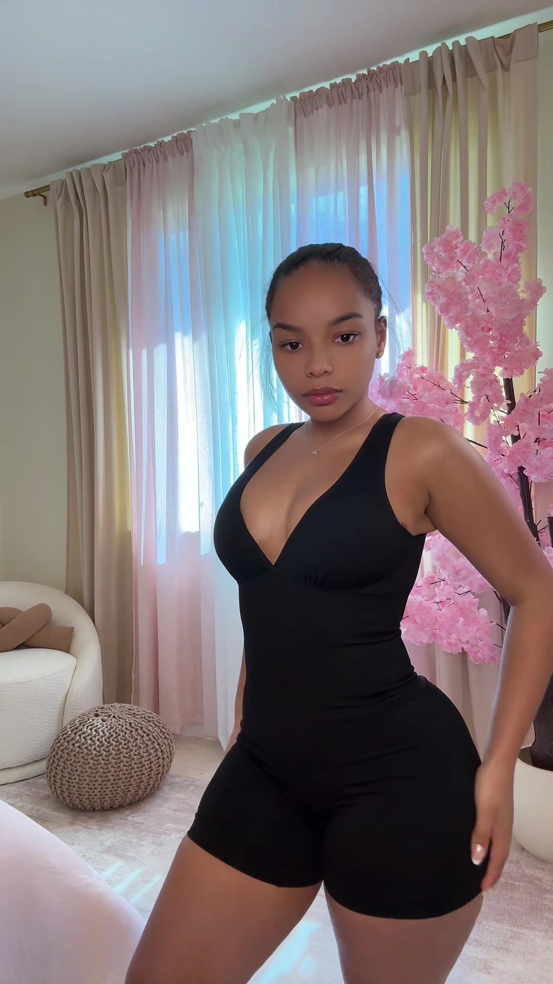 @YT: Aaliyah Enjoli