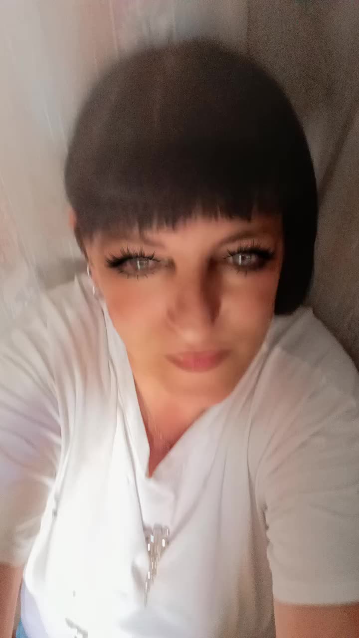@isabella