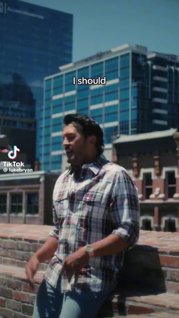 @amg173867