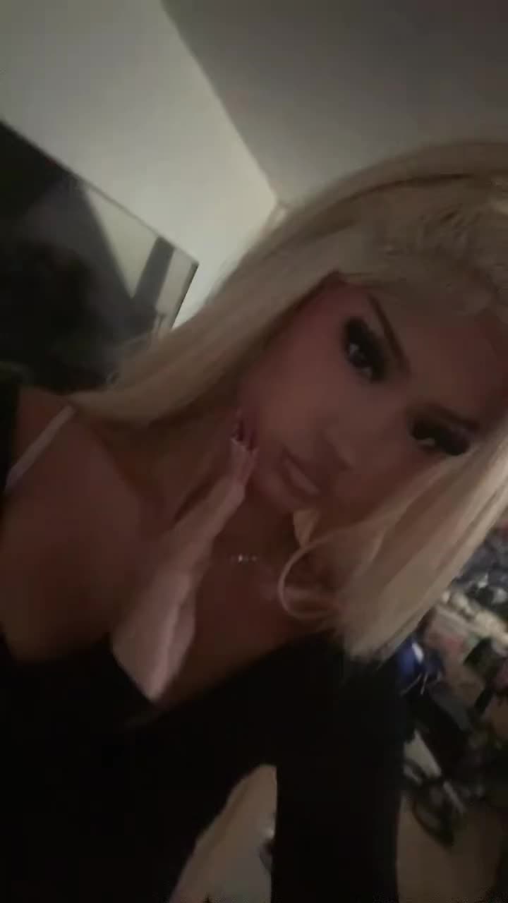 @Lilly๐