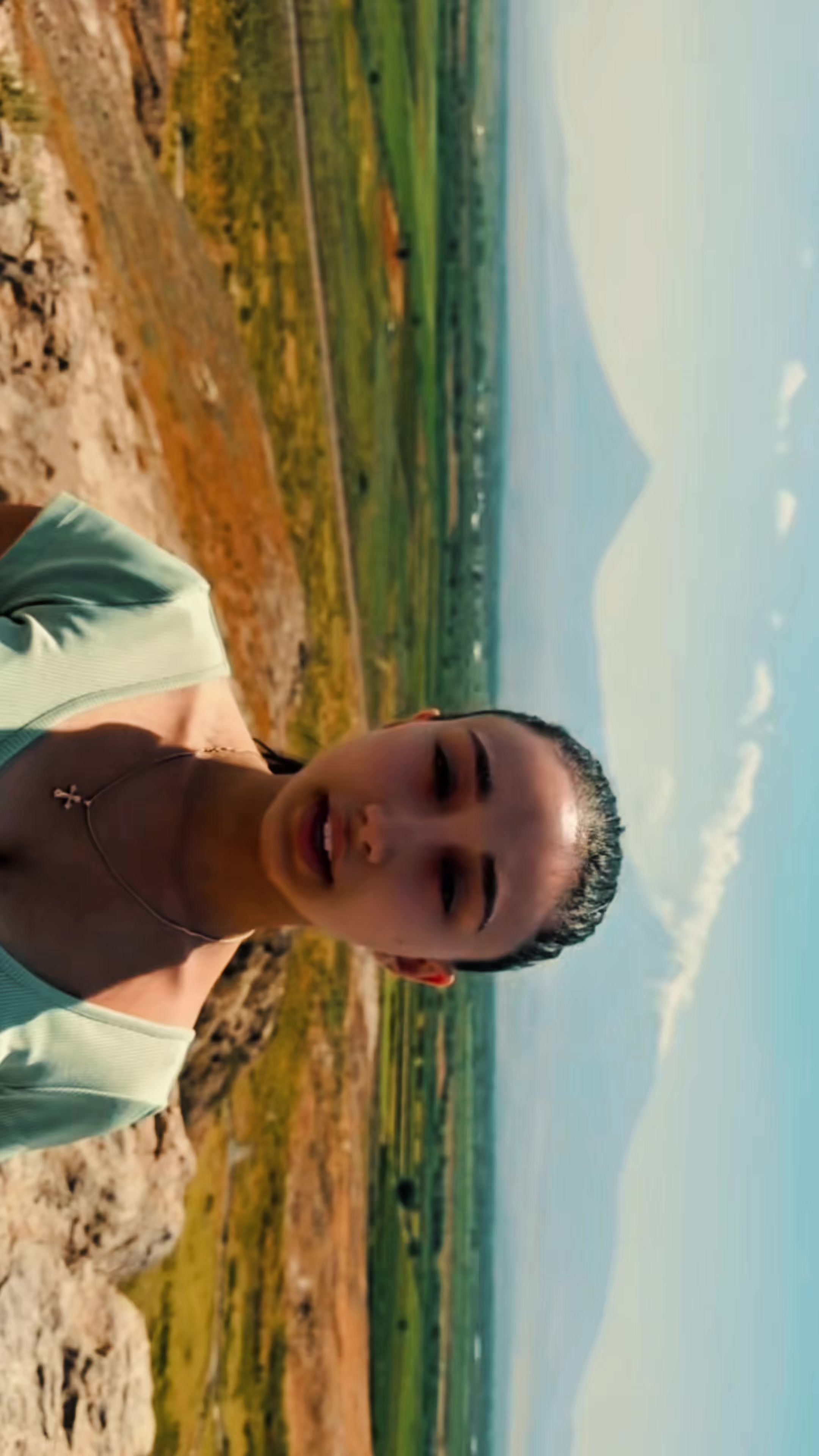 @𝐀𝐧𝐢.𝐉𝐨𝐮𝐫𝐧𝐚𝐥𝐢𝐬𝐭