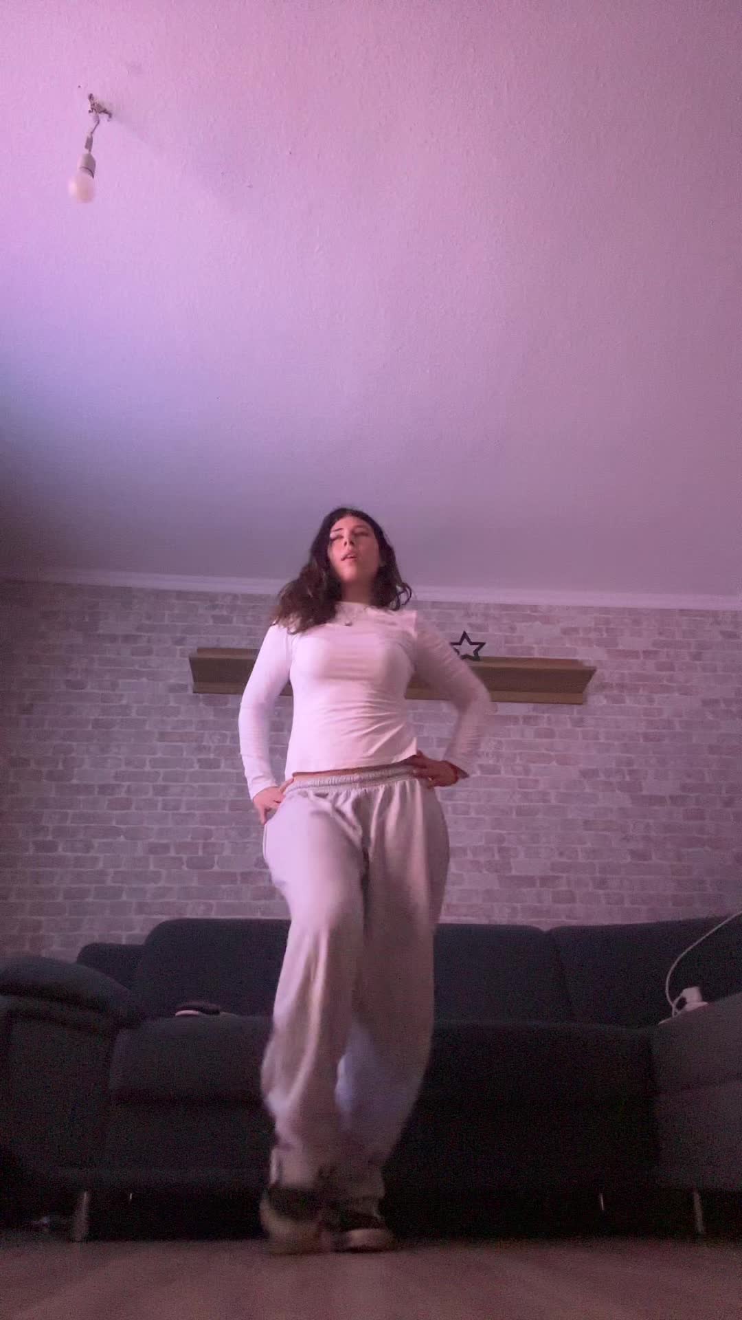 @D I L A N A