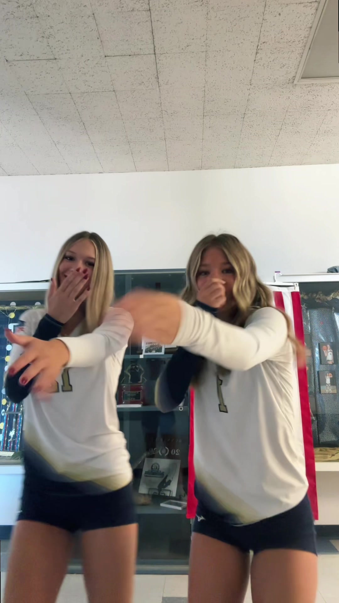 @lylakuhn2