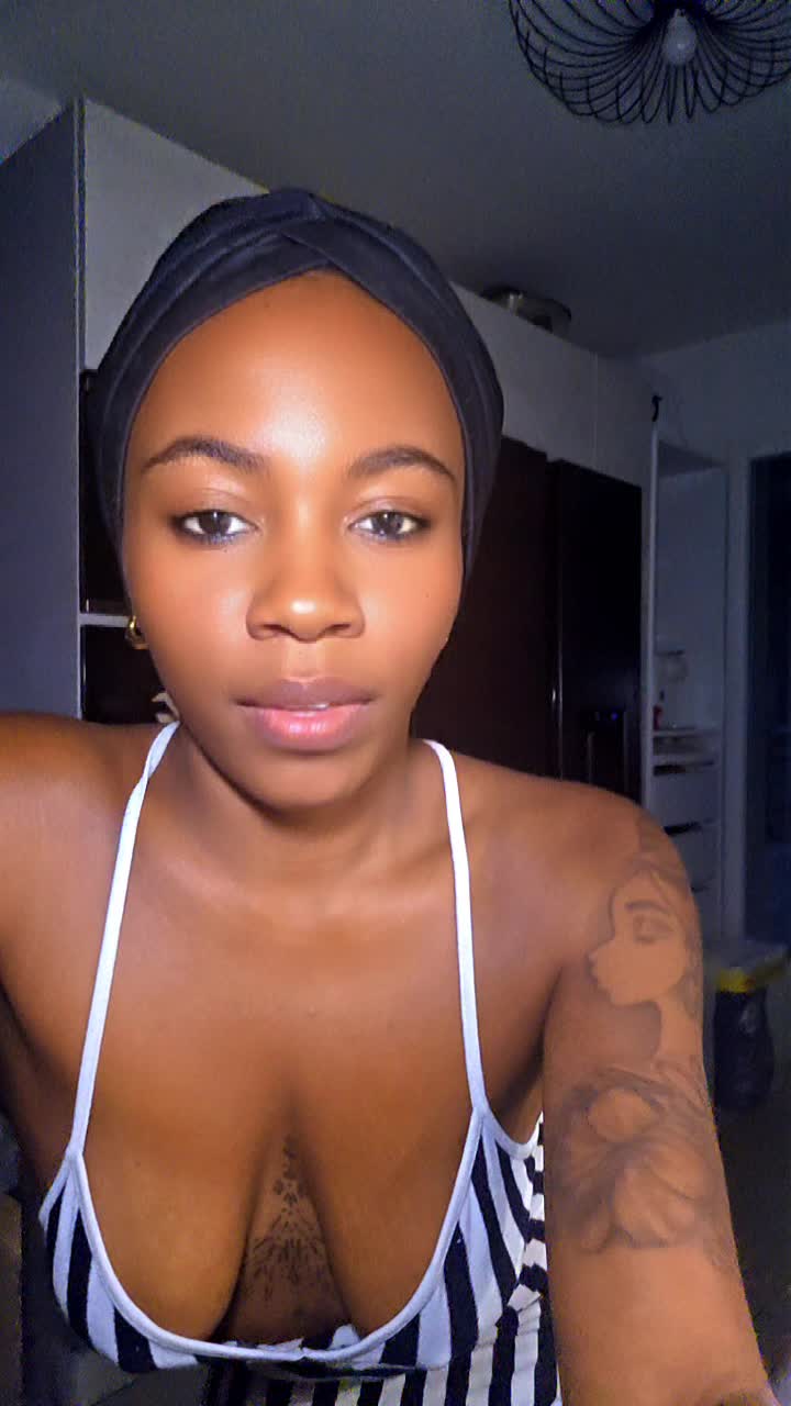 @Nana🇭🇹