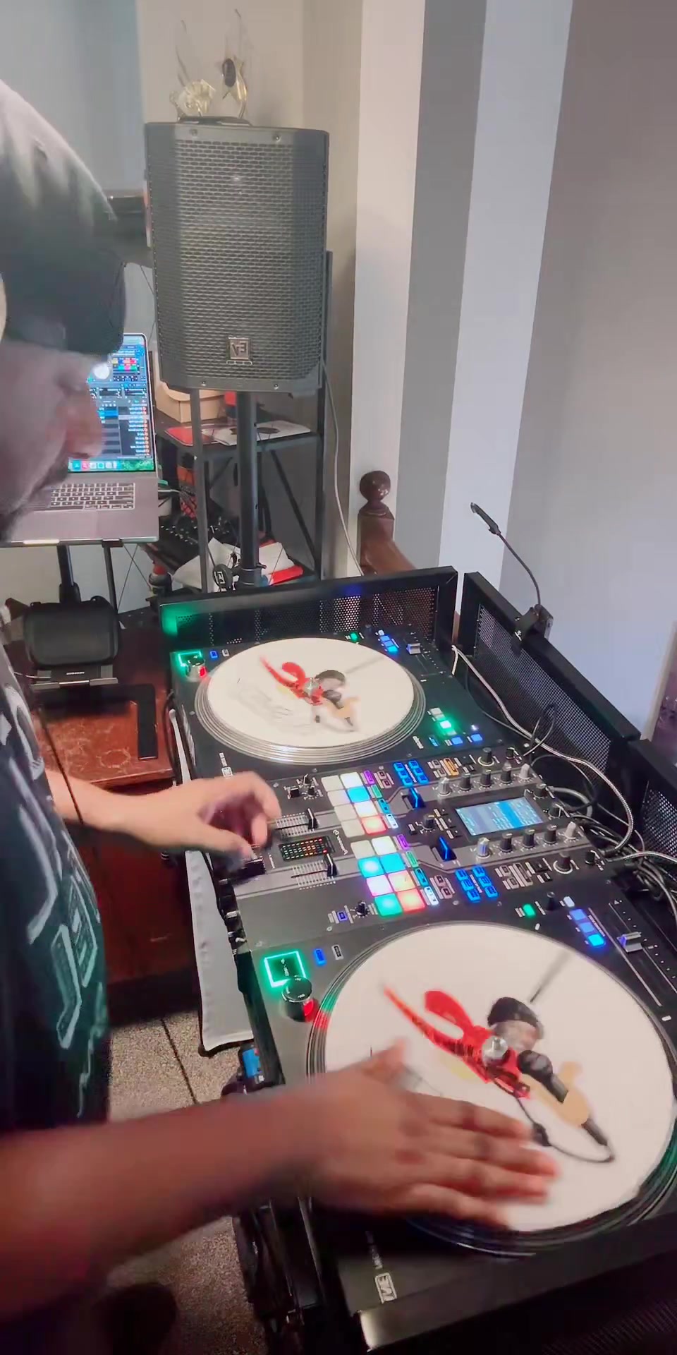 @DJ Smitty 717 🫡