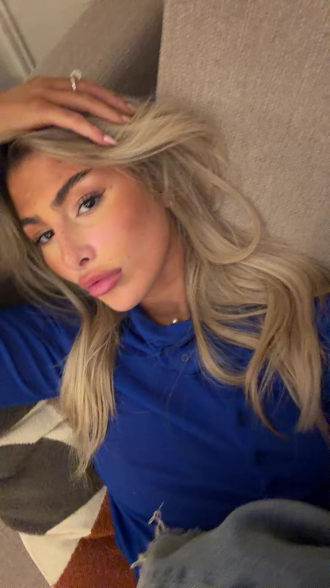 @blondiexbabe