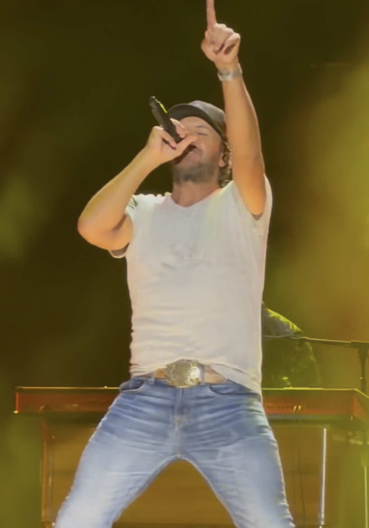 @CountryMusicVideos24
