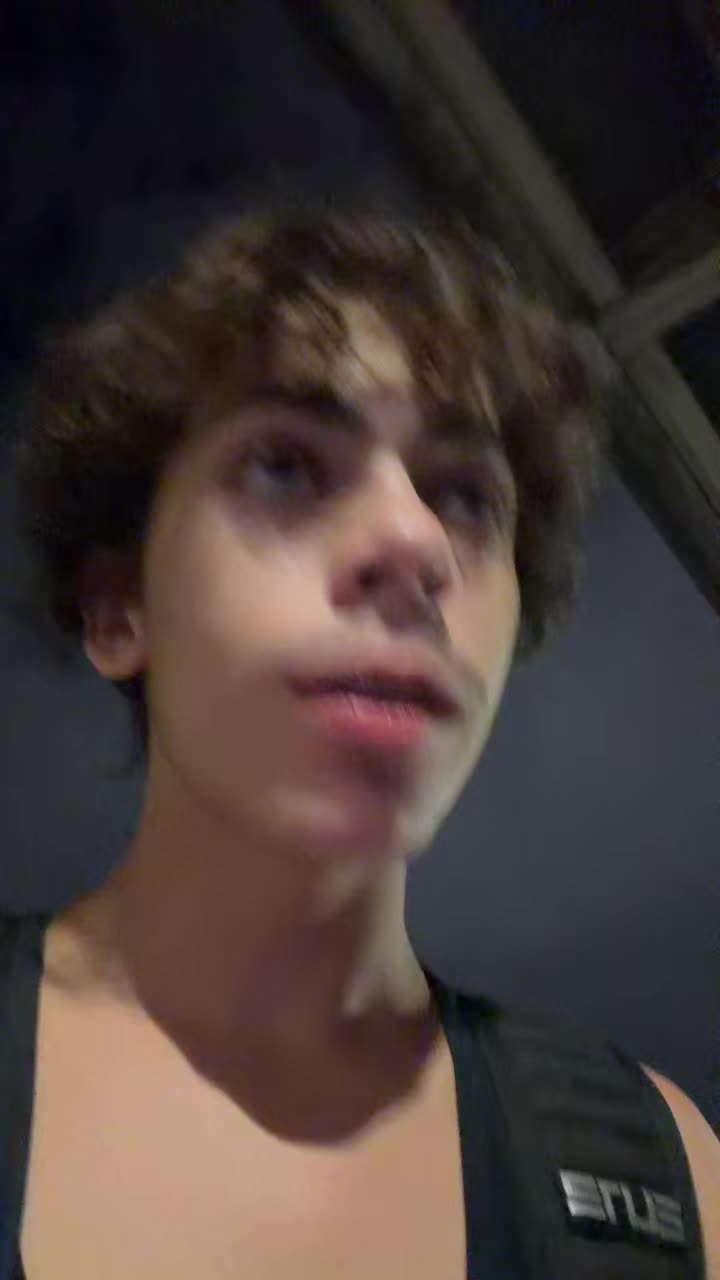 @iseezayy