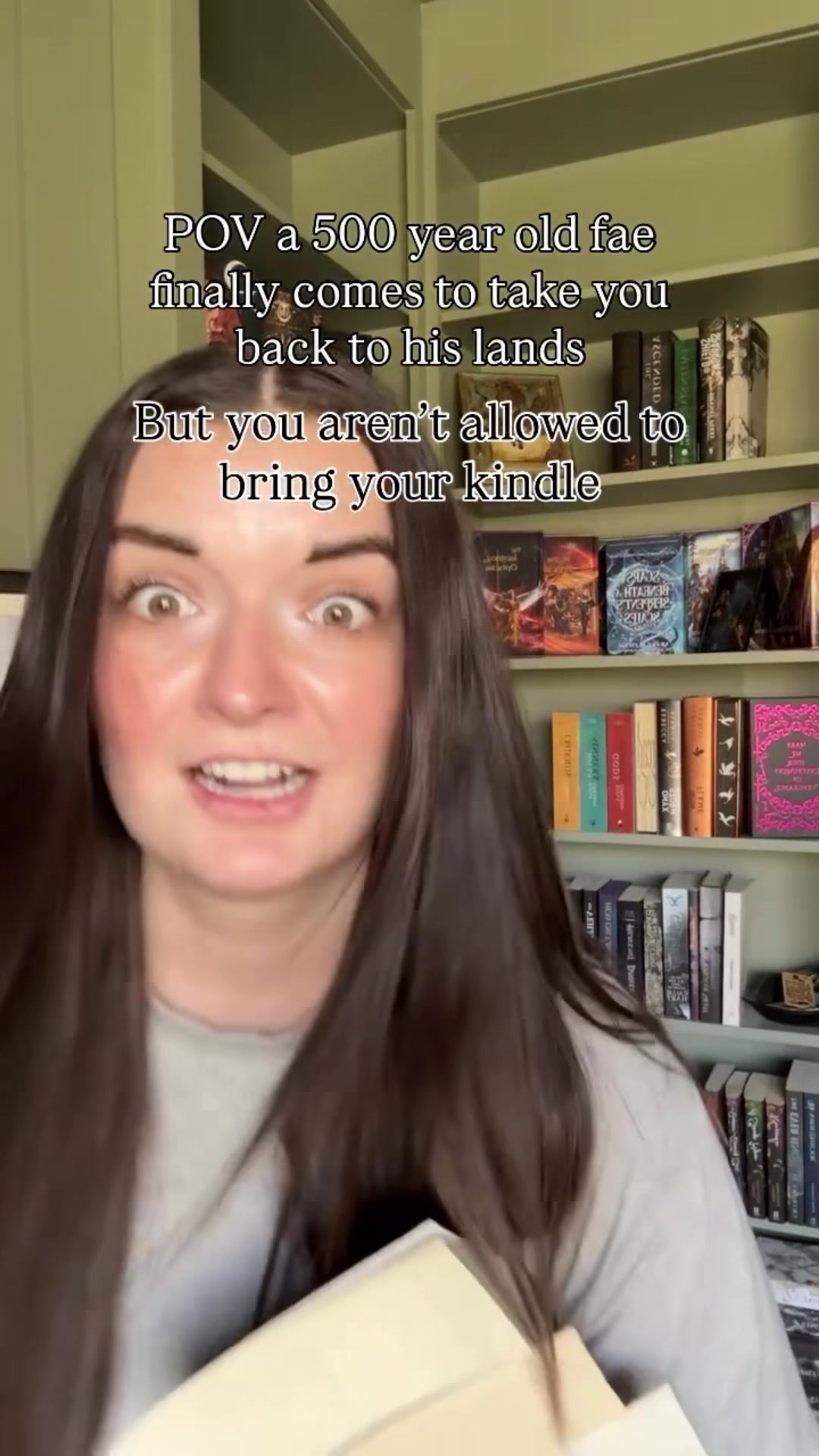 @maribethreads 📚✨💁🏻♀️