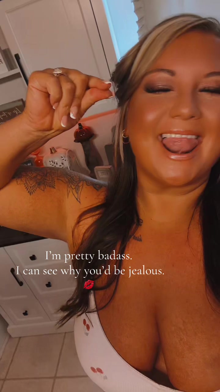 @Jenn 🍒